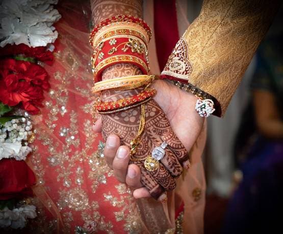 indian wives have physical intimacy with men other than her husband